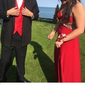 PROM FLOOR LENGTH RED DRESS